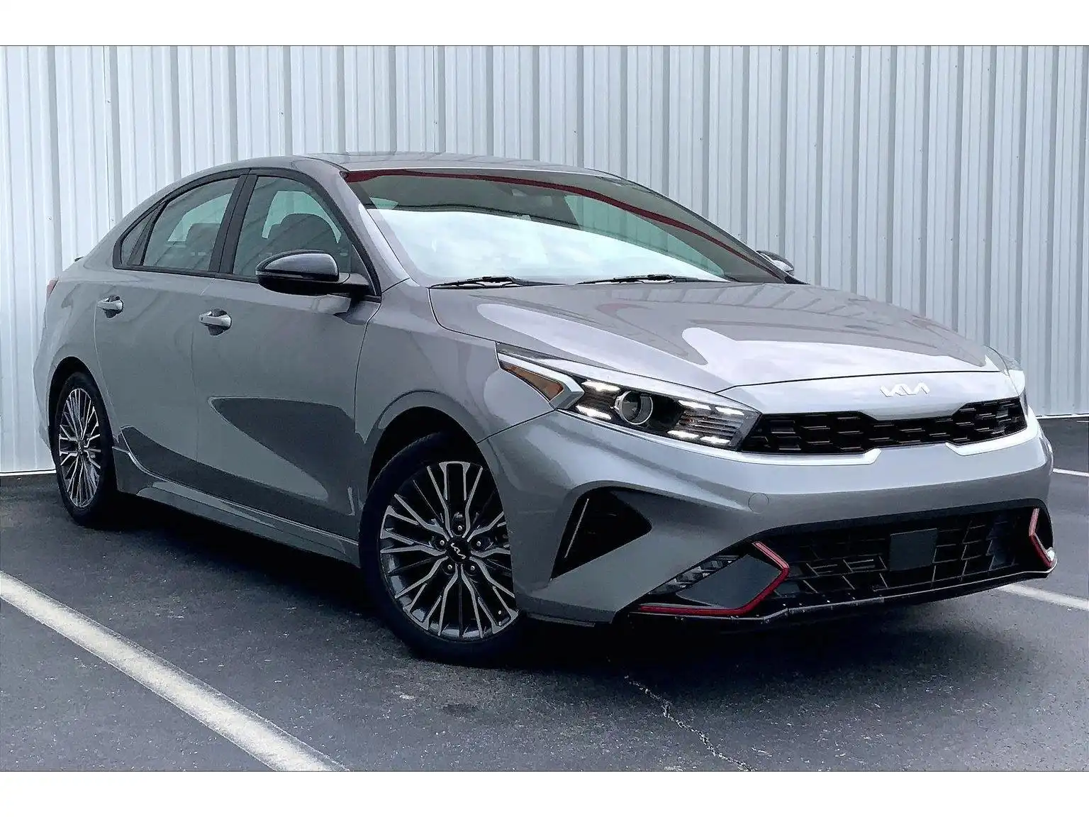 2023 Kia Forte GT-Line AT's photo