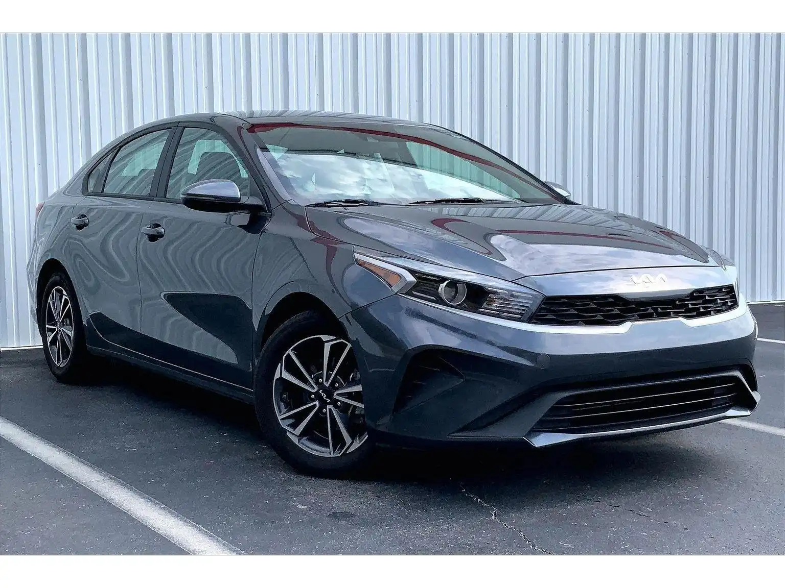 2024 Kia Forte LXS AT's photo