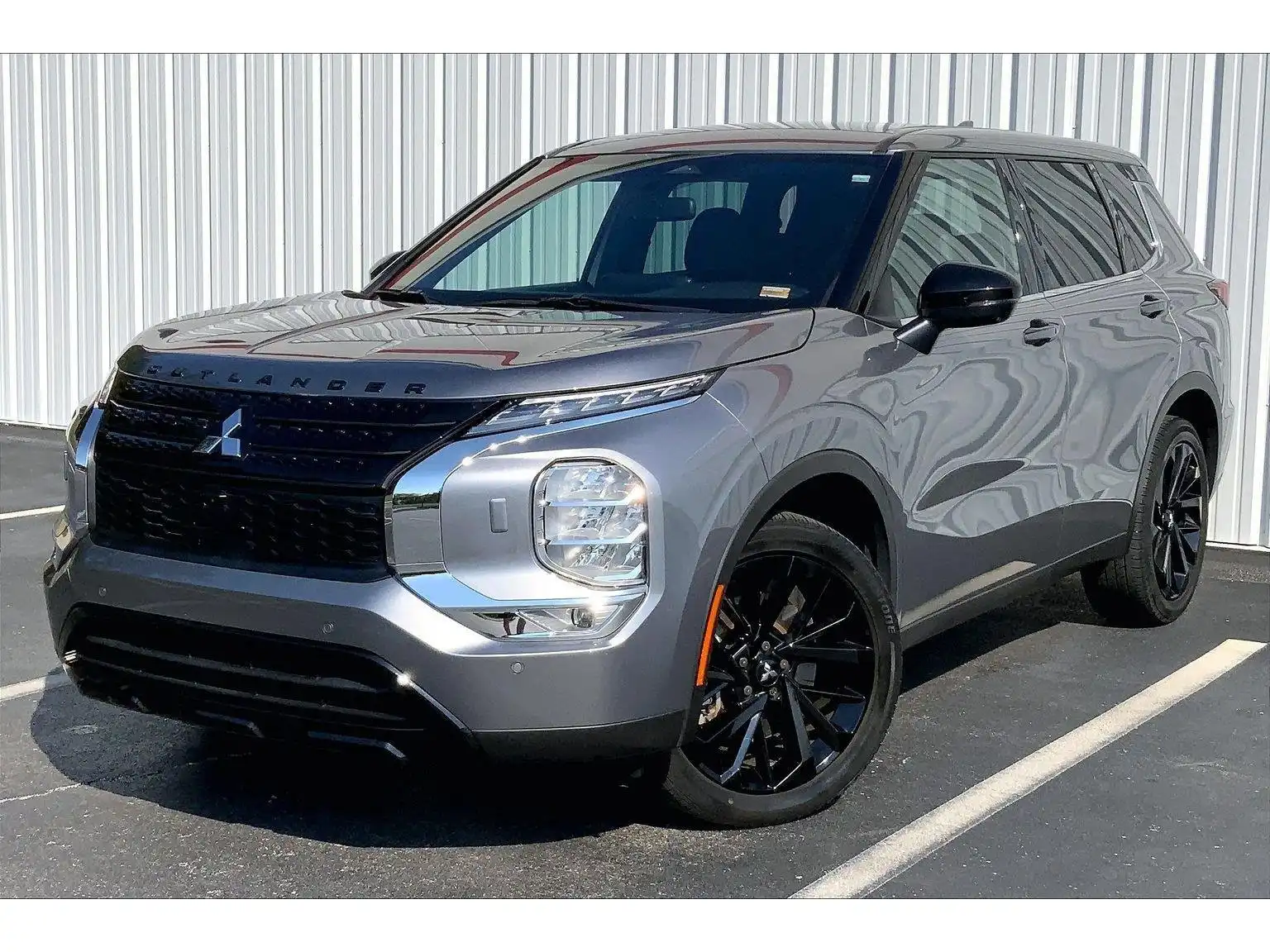 2023 Mitsubishi Outlander SE Black Edition S-AWC's photo