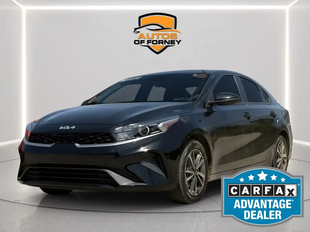 2023 Kia Forte LXS AT's photo