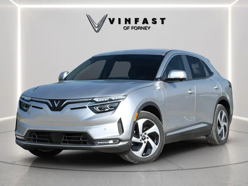 2025 VinFast VF 8 VF 8 Eco Standard Range's photo
