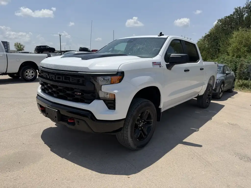 2025 Chevrolet Silverado 1500 Custom Trail Boss 4X4 Crew Cab Short Box's photo