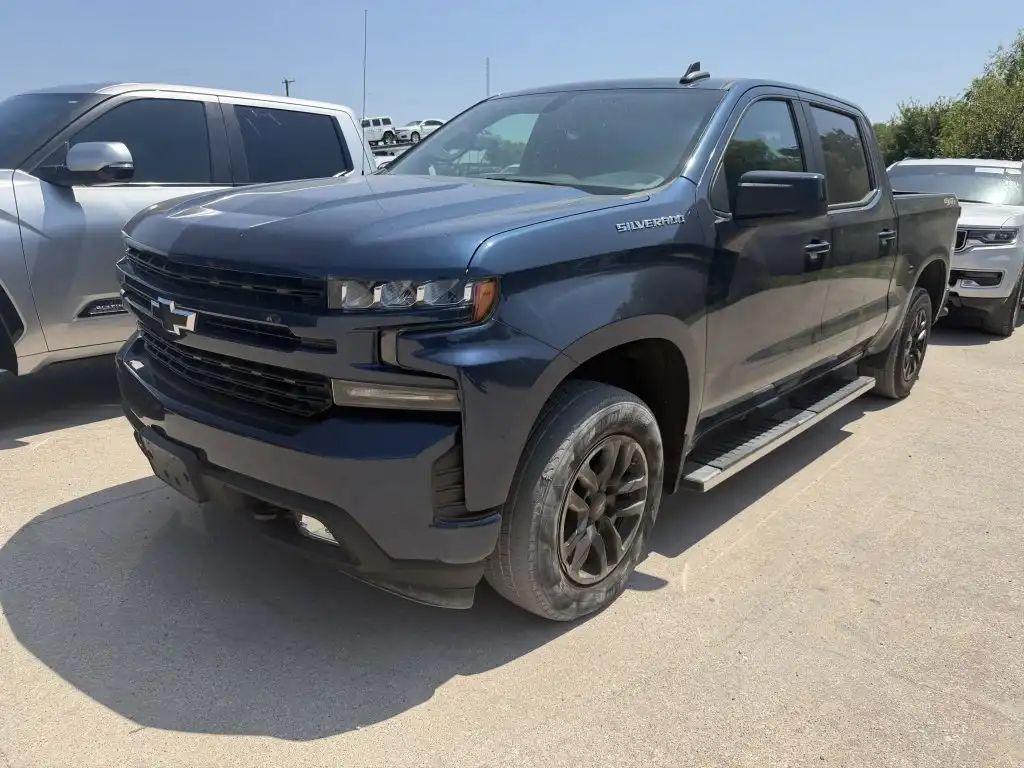 2020 Chevrolet Silverado 1500 RST 4X4 Crew Cab Short Box's photo