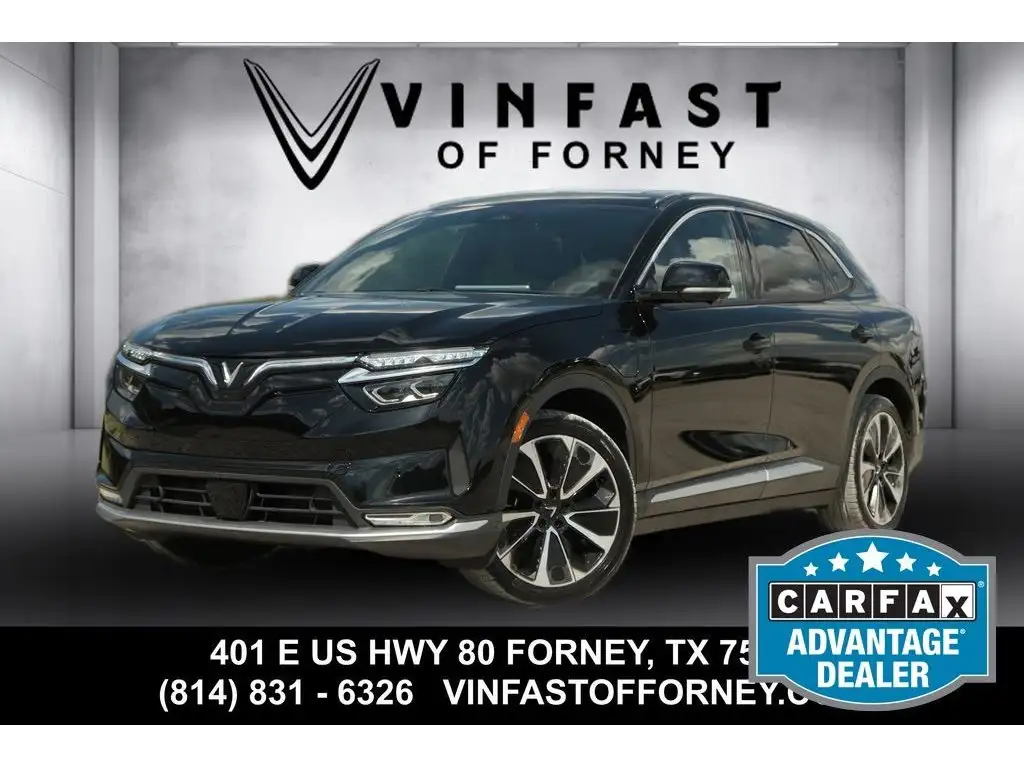 2023 VinFast VF 8 Standard Range's photo