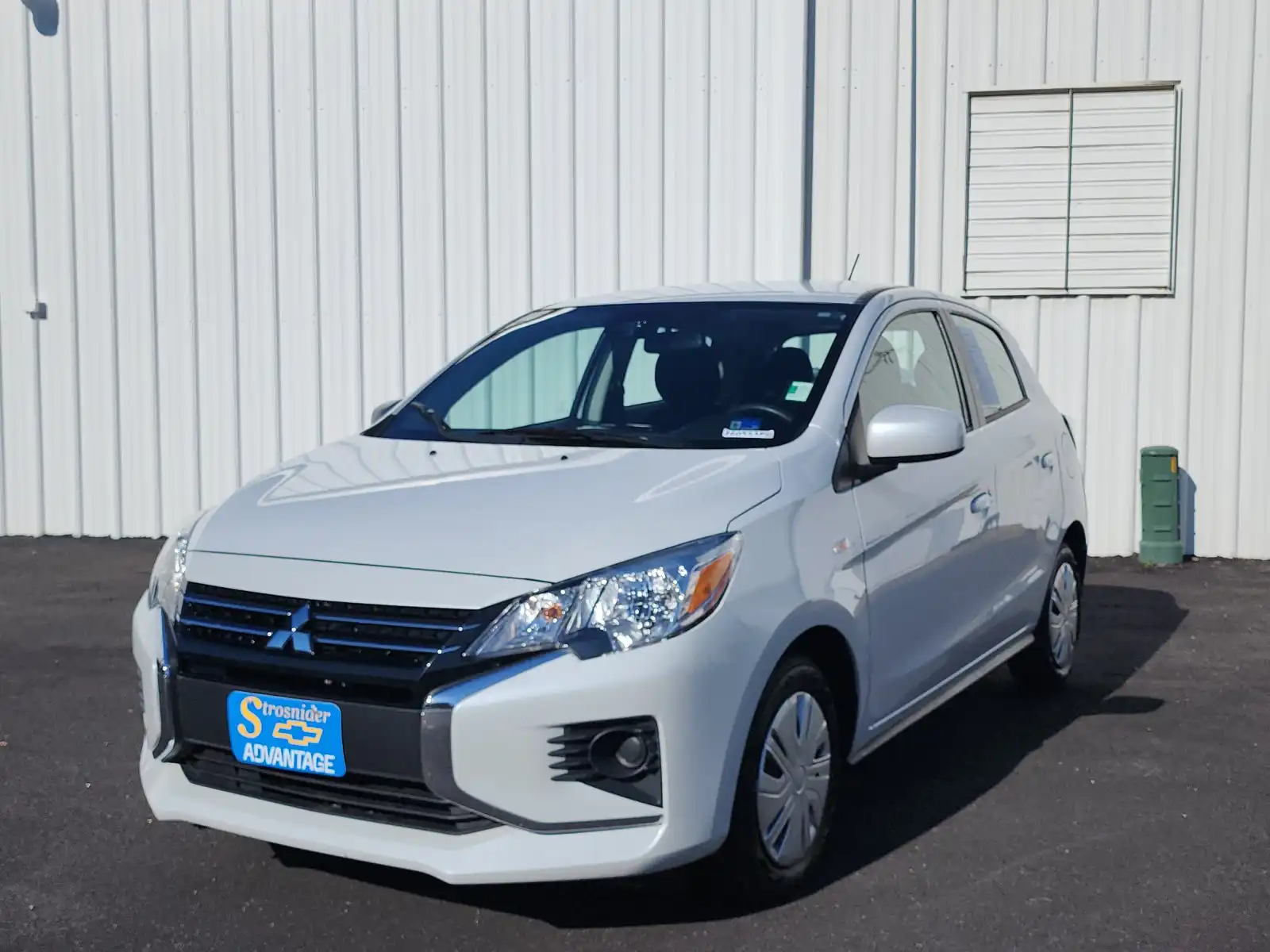 2024 Mitsubishi Mirage ES CVT's photo