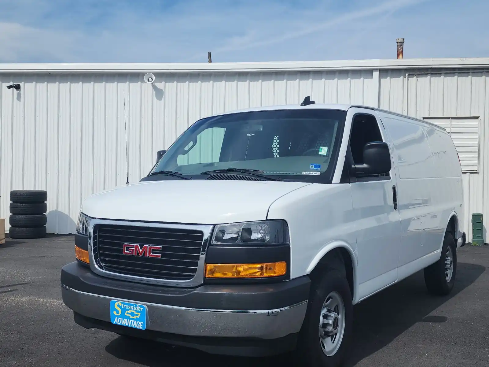 2025 GMC Savana 2500's photo