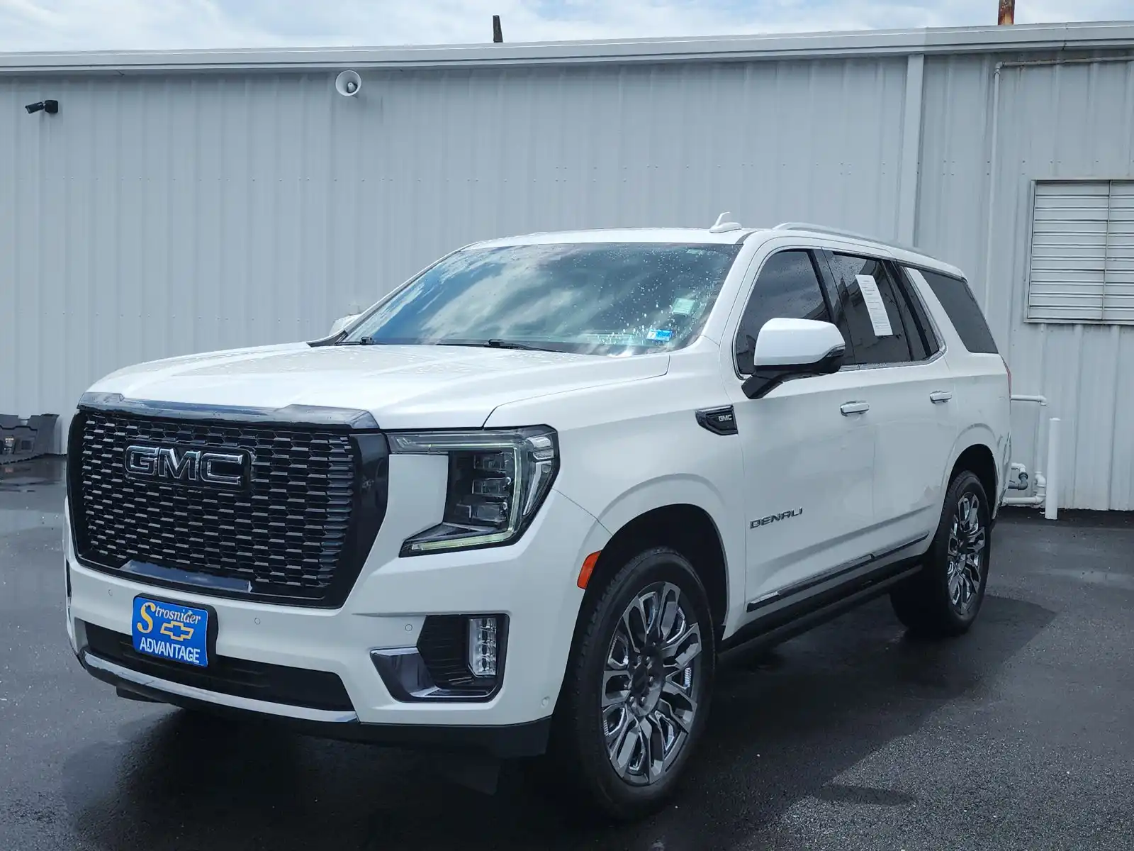 2023 GMC Yukon 4WD Denali Ultimate's photo