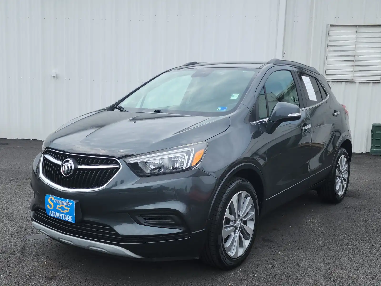 2018 Buick Encore Preferred's photo