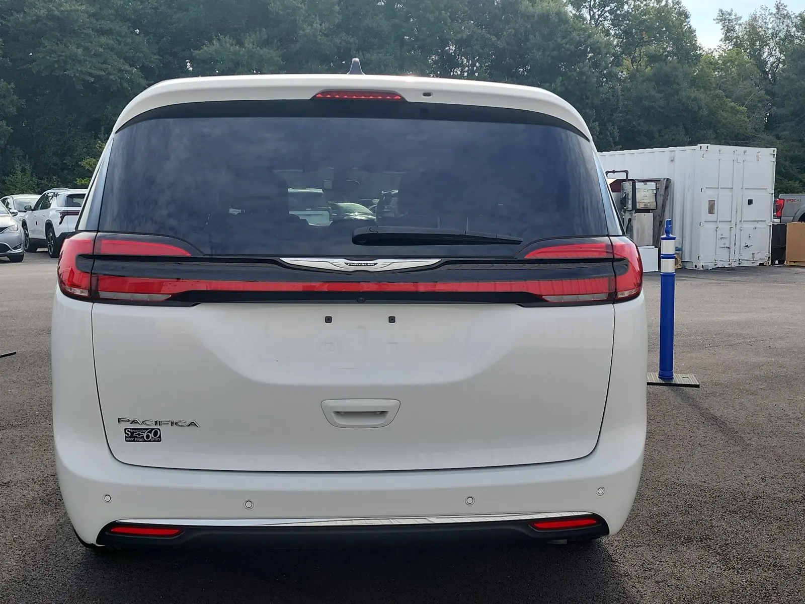 2025 Chrysler Pacifica Select photo 4