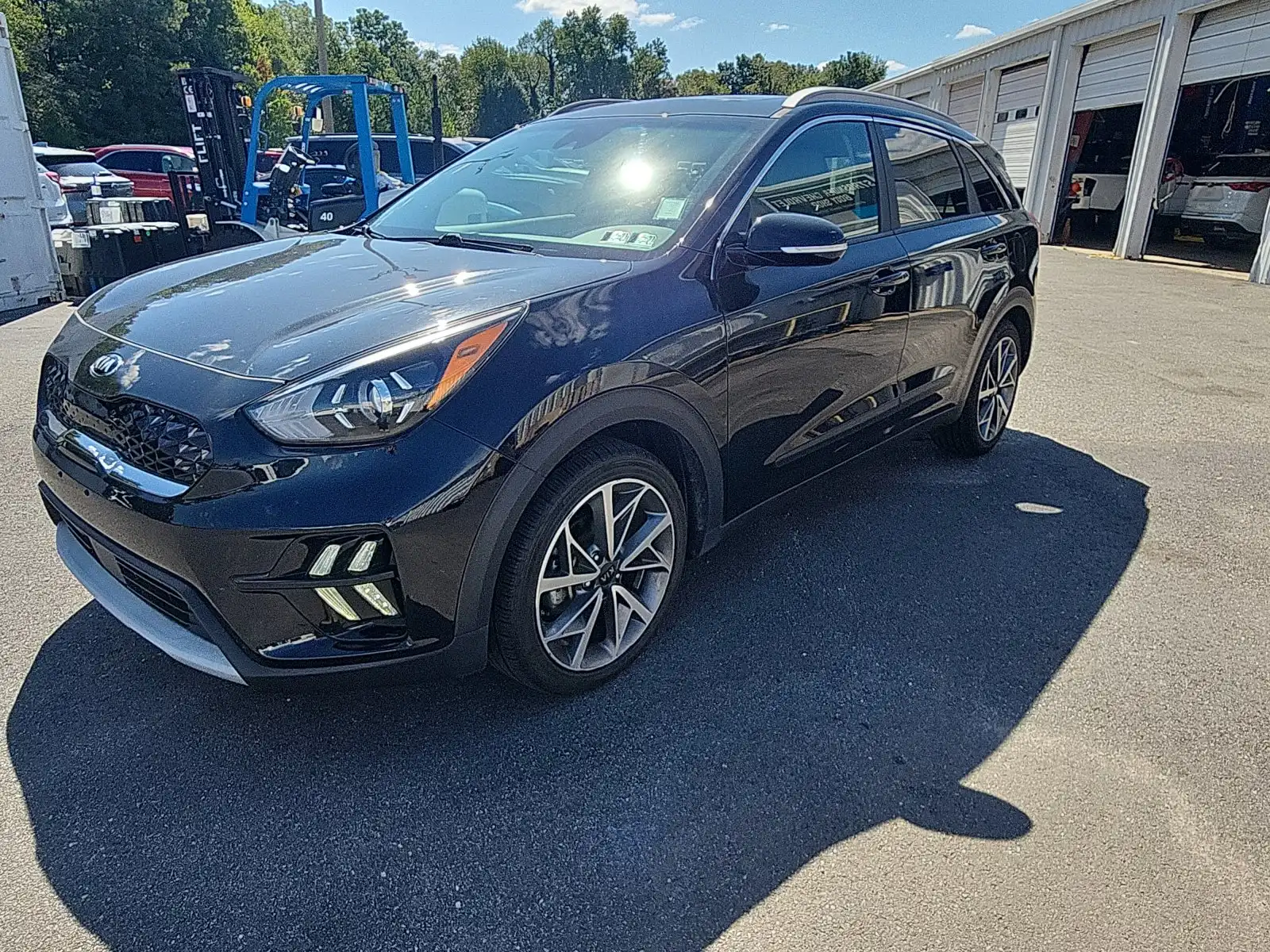 2021 Kia Niro Touring's photo