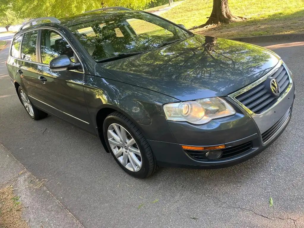 2010 Volkswagen Passat Komfort 6AT SULEV's photo