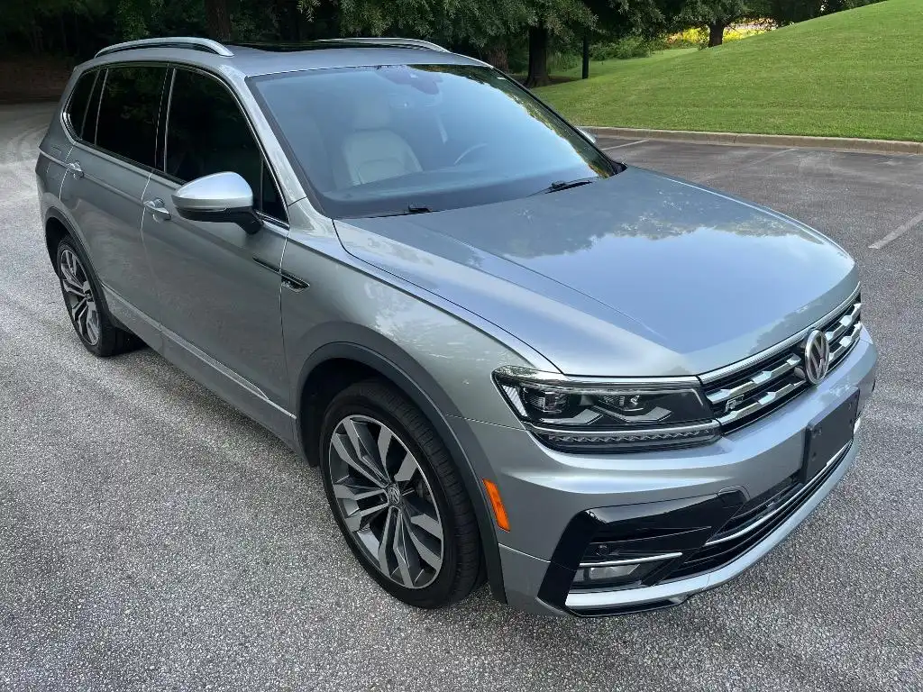 2021 Volkswagen Tiguan 2.0T SEL Premium R-Line 4Motion's photo