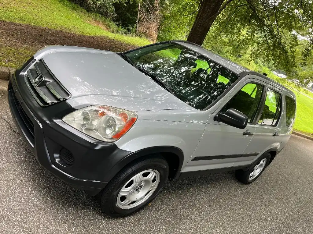 2005 Honda CR-V LX 2WD 5AT's photo