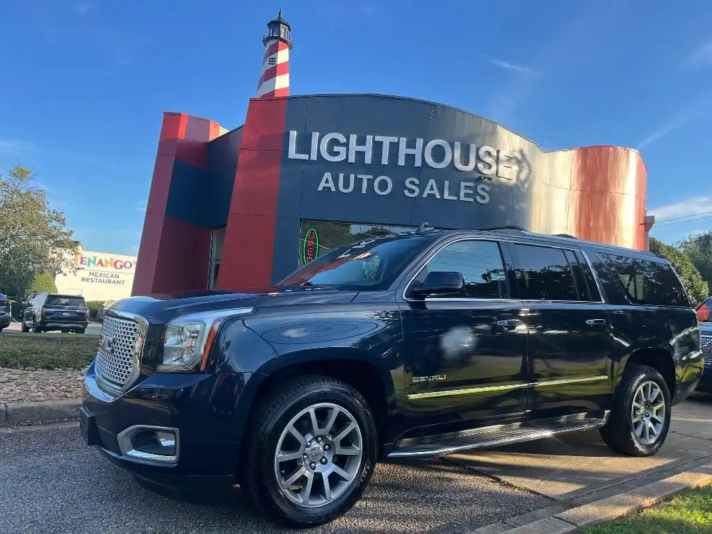 2017 GMC Yukon Denali AWD's photo