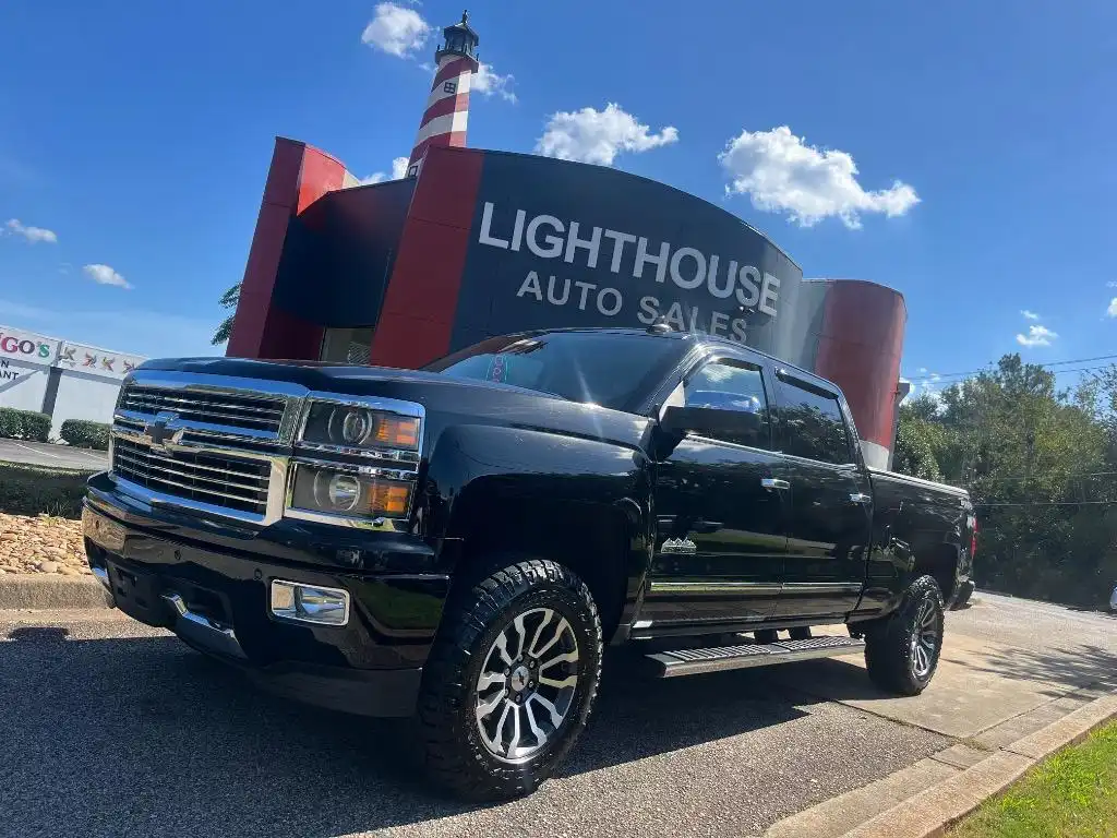2015 Chevrolet Silverado 1500 High Country 4WD Crew Cab Short Box's photo