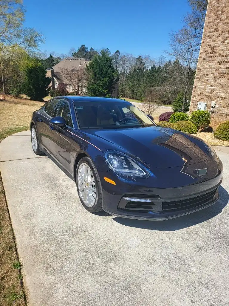 2018 Porsche Panamera 4S's photo