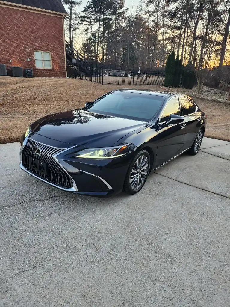 2021 Lexus ES 350 350's photo