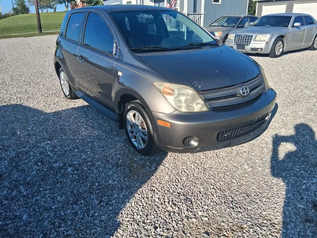 2005 Scion xA 4AT's photo