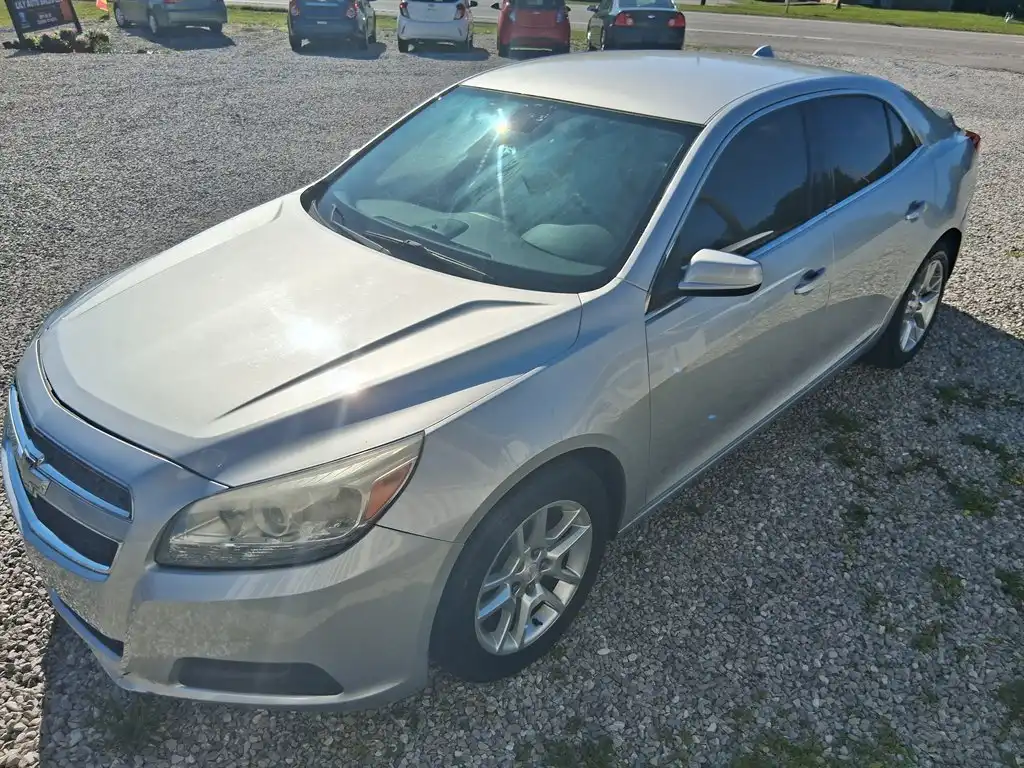 2013 Chevrolet Malibu Eco 1SA's photo