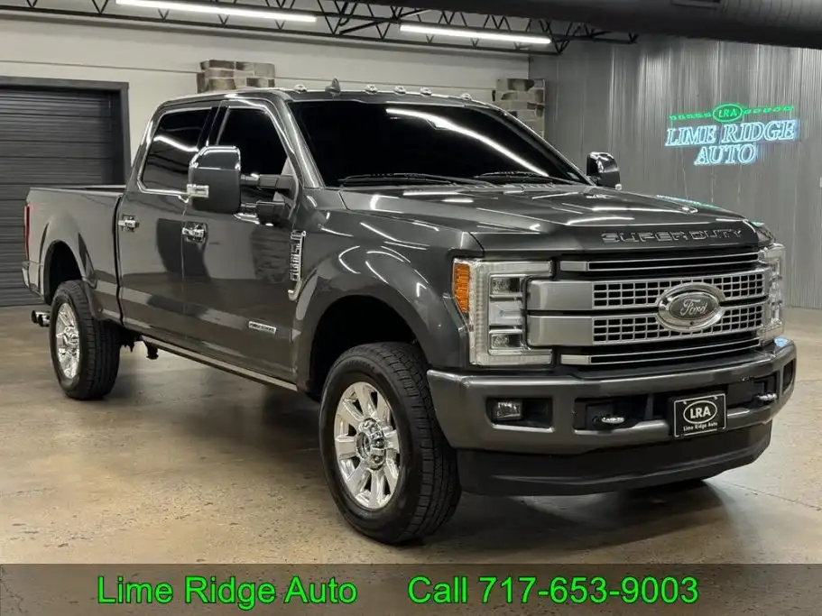 2019 Ford F-250 Platinum 4x4 CrewCab 6-3/4' Box's photo