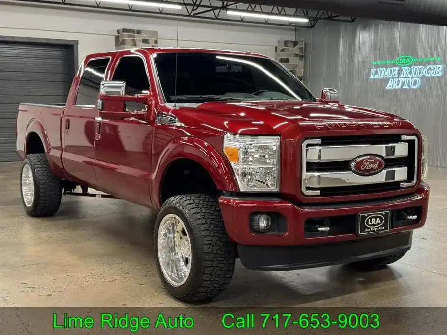2016 Ford F-250 Lariat 4x4 Crew Cab 6-3/4' Box's photo