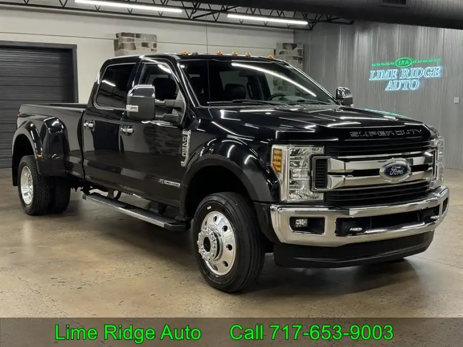 2019 Ford F-450 XLT 4x4 Crew Cab 8' Box DRW's photo