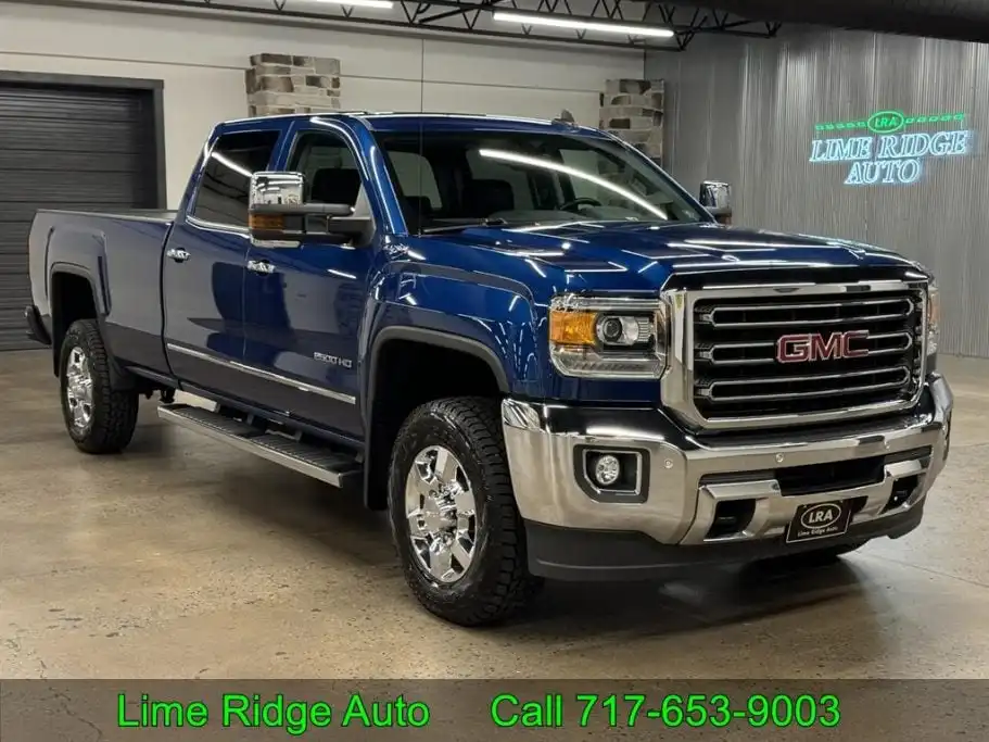 2017 GMC Sierra 4WD Crew Cab Long Box SLT's photo