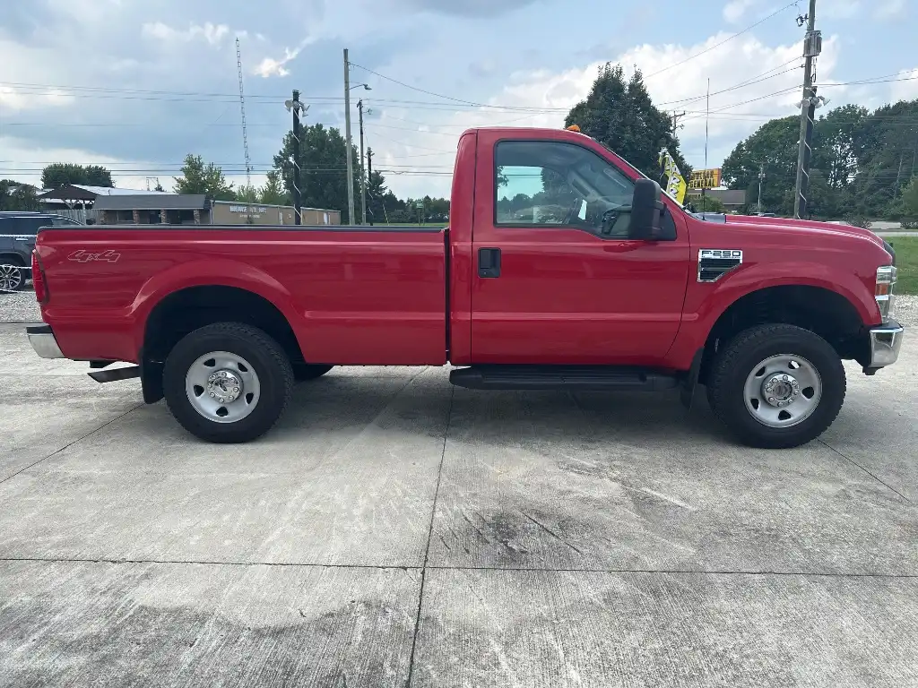2009 Ford F-250 XL 4x4 Regular Cab's photo