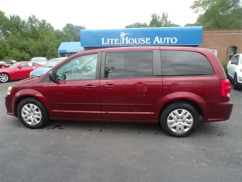 2017 Dodge Grand Caravan SE's photo