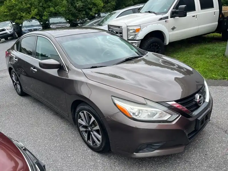 2017 Nissan Altima 2.5 SV's photo