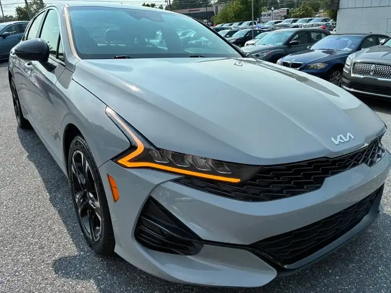 2023 Kia Optima GT-Line FWD's photo
