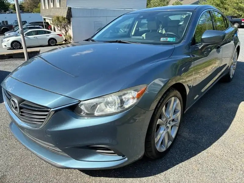 2017 Mazda EZ-6 i Touring Auto's photo