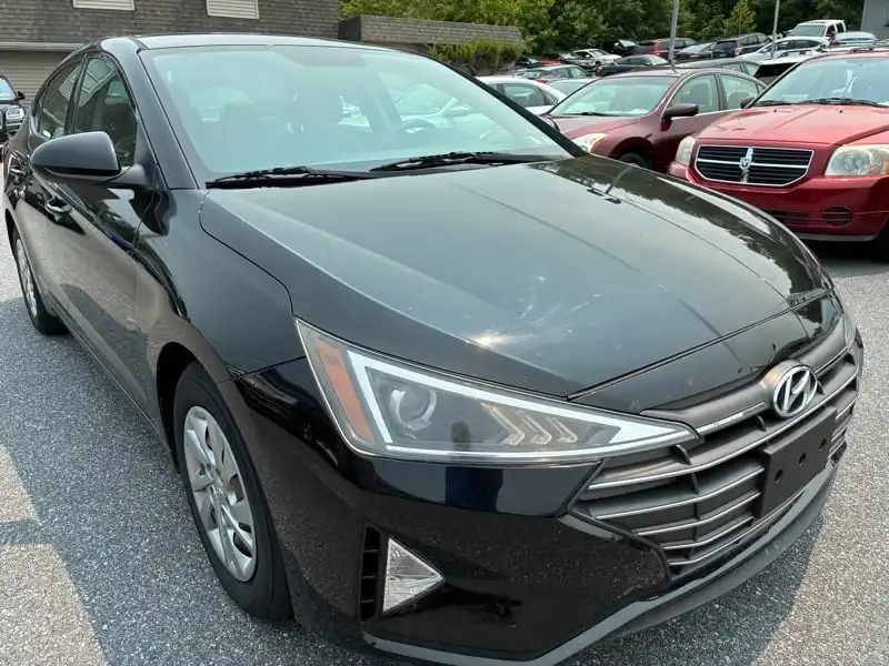 2019 Hyundai Elantra 2.0 SE A/T's photo