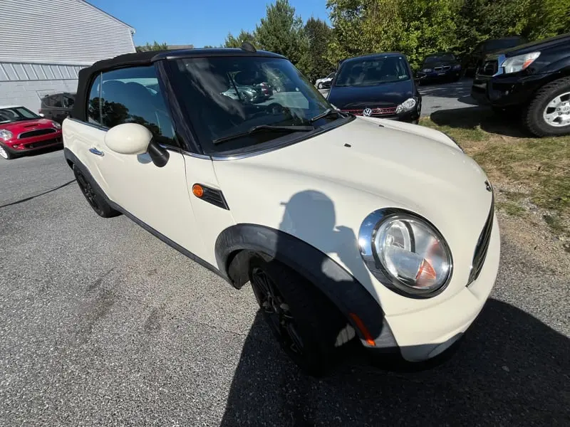 2012 MINI Cooper Base photo 3