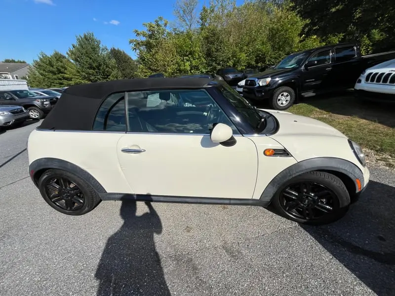 2012 MINI Cooper Base photo 4