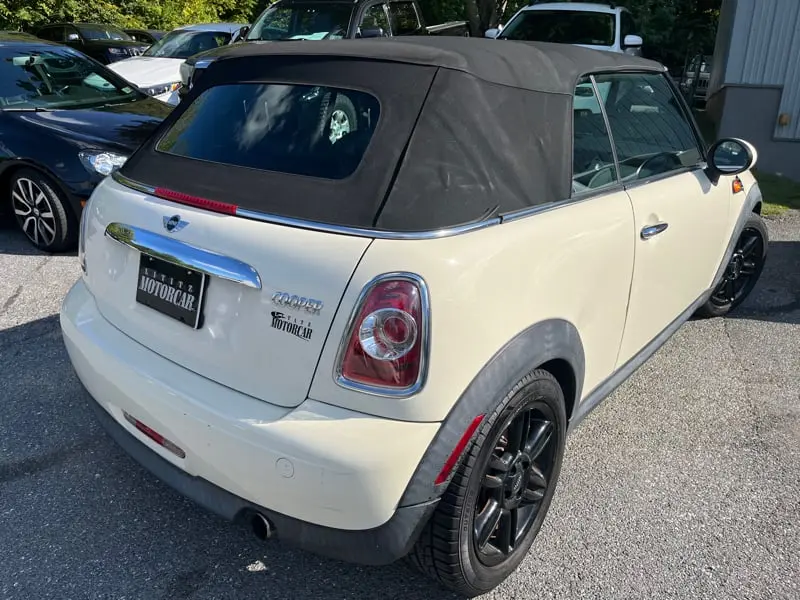 2012 MINI Cooper Base photo 5