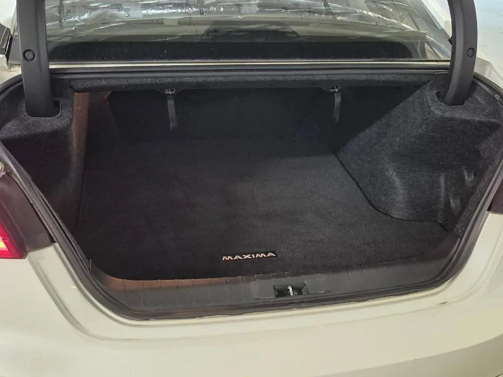 2017 Nissan Maxima Platinum photo 5
