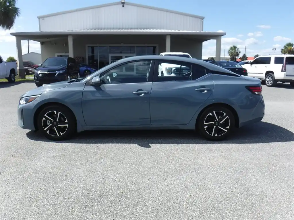 2025 Nissan Sentra SV CVT's photo