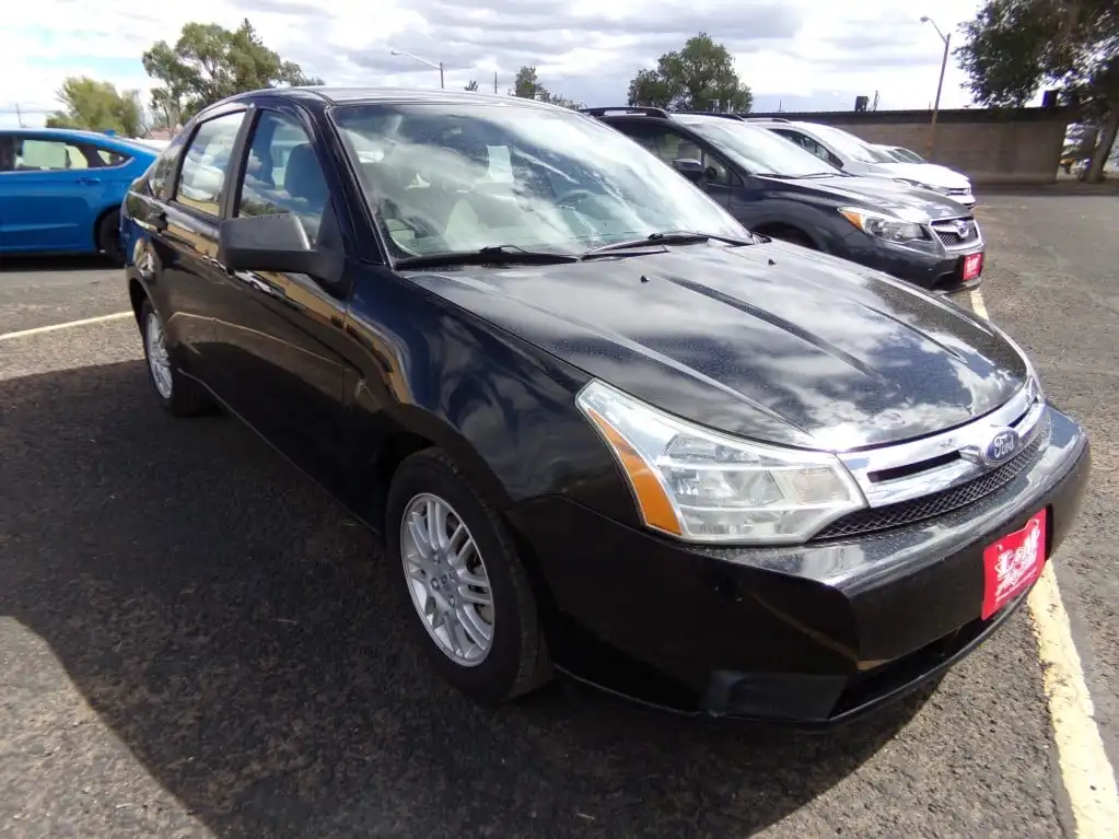 2011 Ford Focus SE's photo