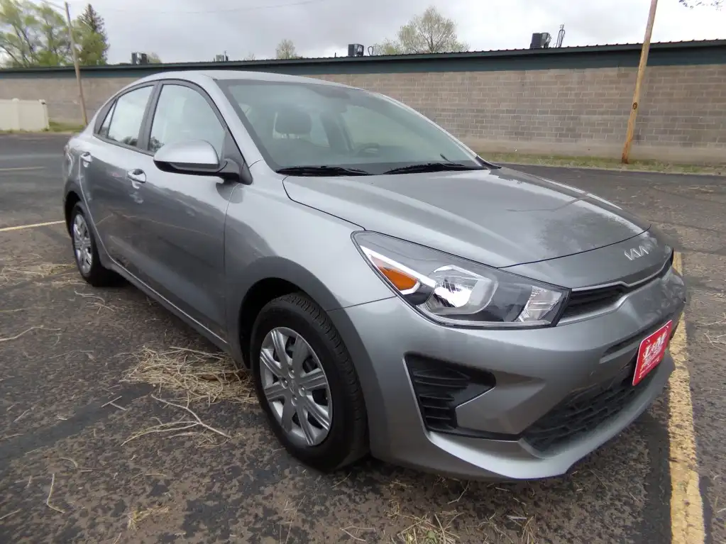 2023 Kia Rio S iVT's photo
