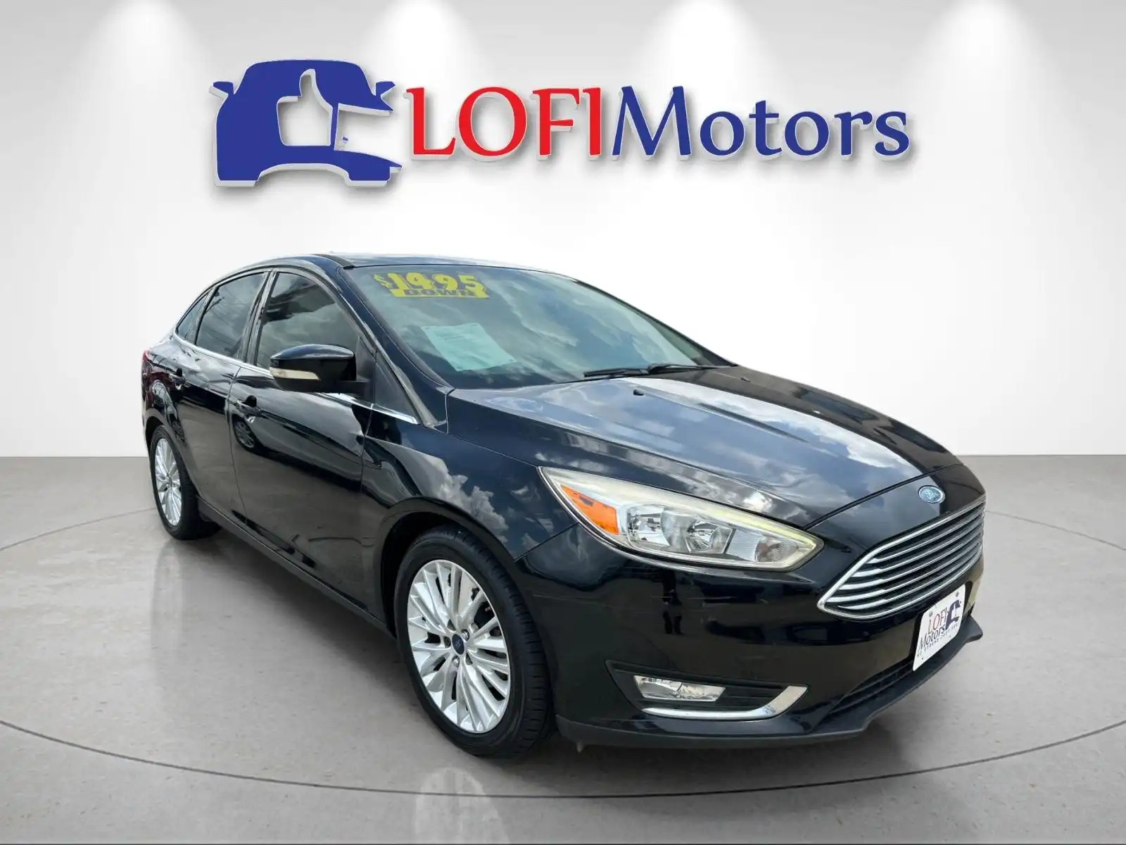 2018 Ford Focus Sedan Titanium's photo