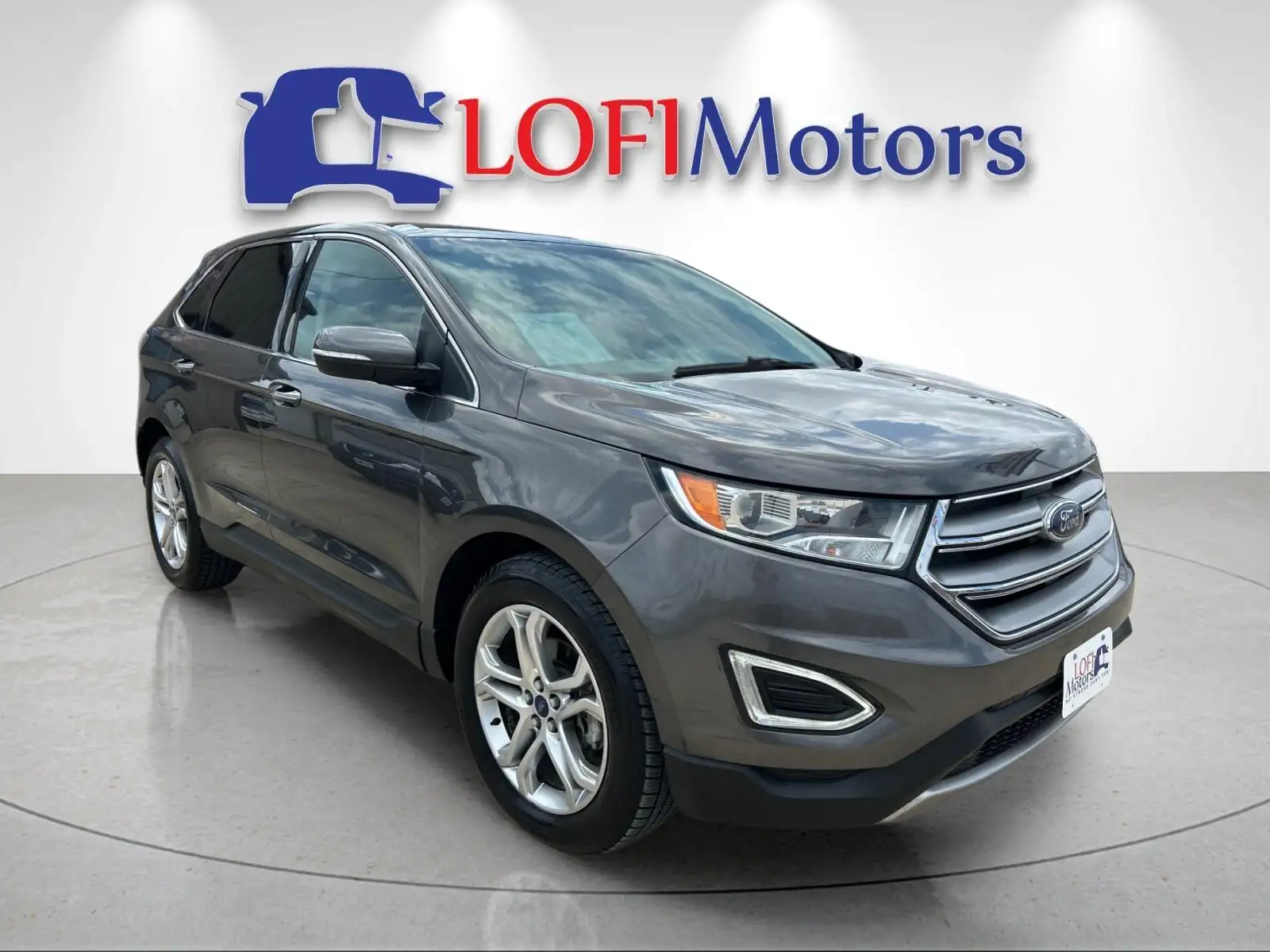 2017 Ford Edge Titanium's photo