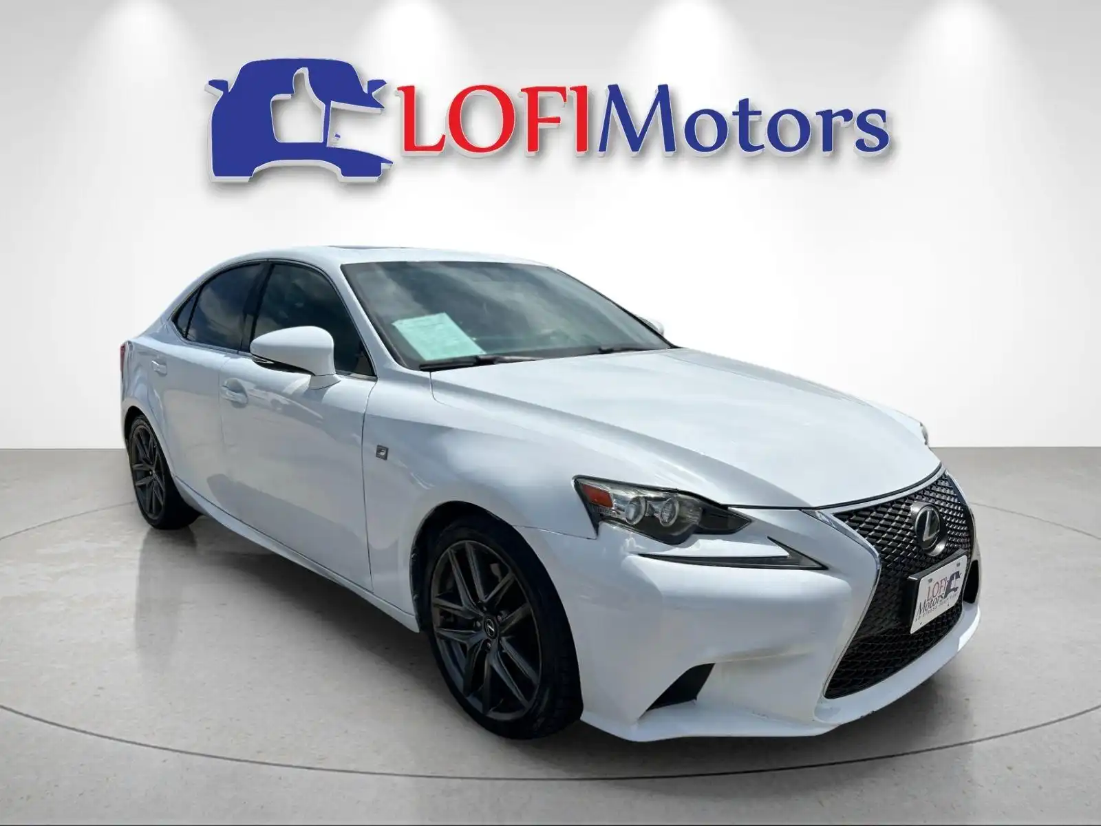 2016 Lexus IS 350 200t's photo