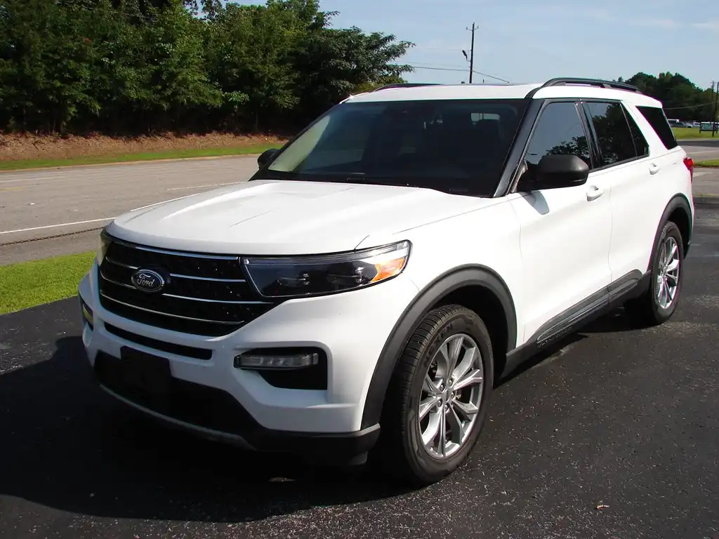 2020 Ford Explorer XLT 4WD's photo