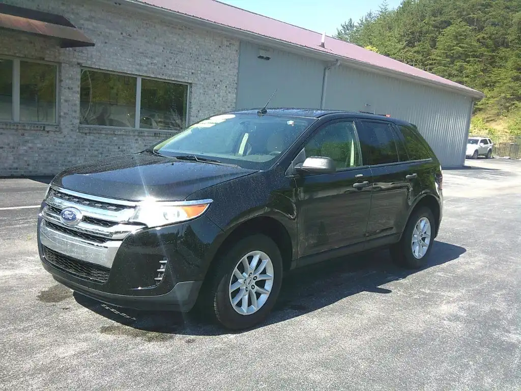 2014 Ford Edge SE's photo