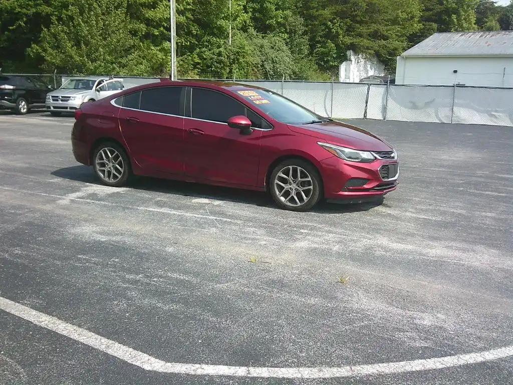 2018 Chevrolet Cruze 1LT Auto's photo