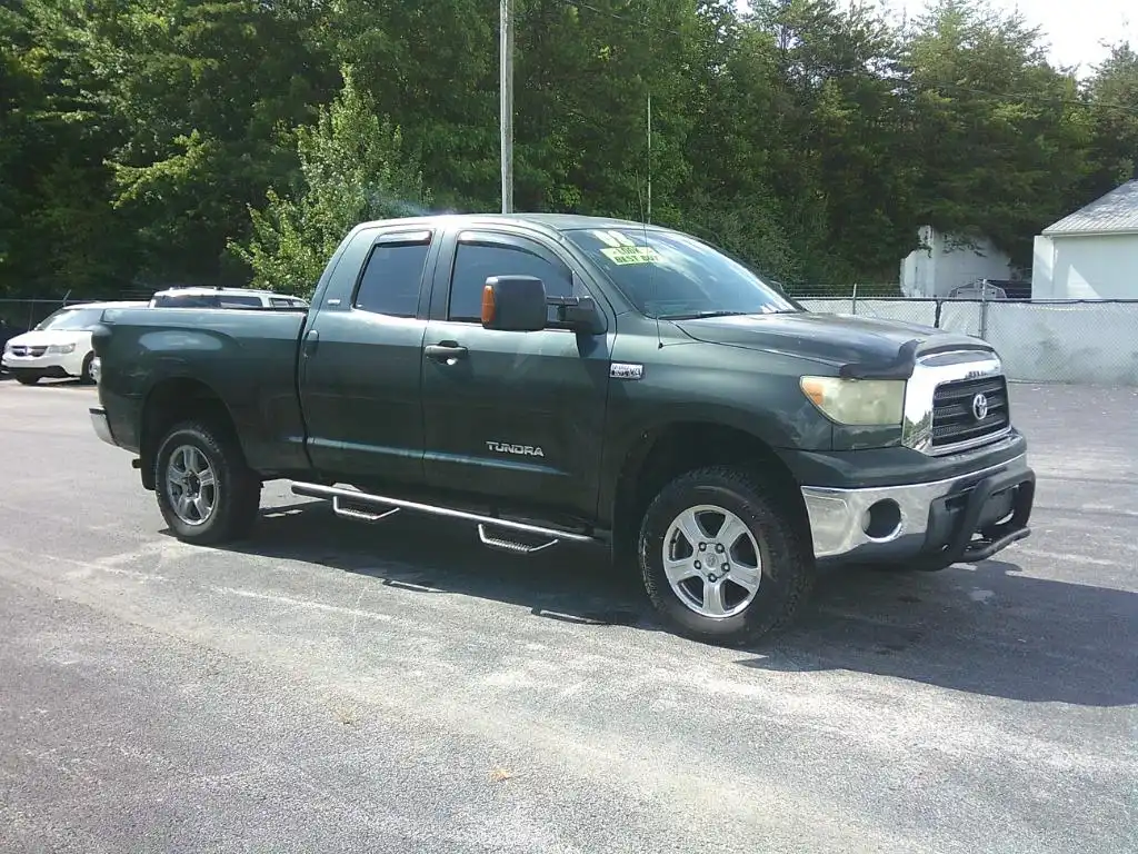 2008 Toyota Tundra 5.7 Auto 4WD SR5 Double Cab's photo