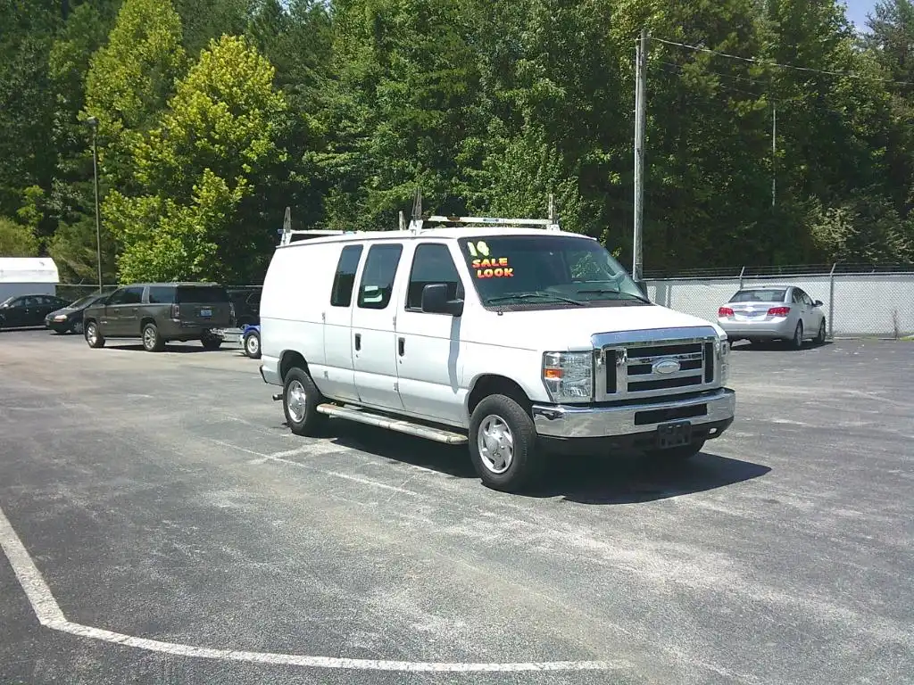 2014 Ford E-Series E-250 Van's photo