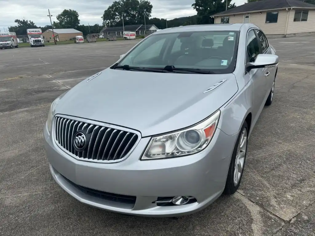 2013 Buick LaCrosse Touring's photo