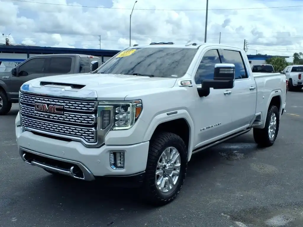 2022 GMC Sierra Denali 4WD Crew Cab Standard Box's photo